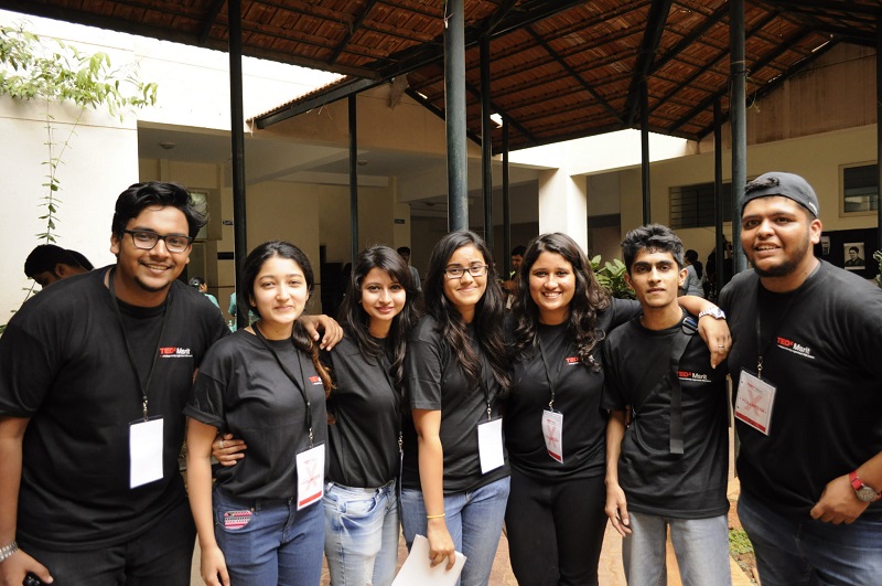 Volunteers wearing the same T-shirts